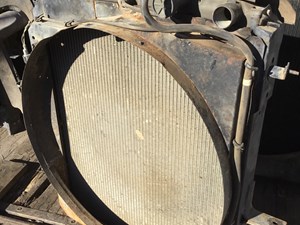 Used 2003 UD/Nissan UD1800 Radiator (Stock #P-252)) Part Image