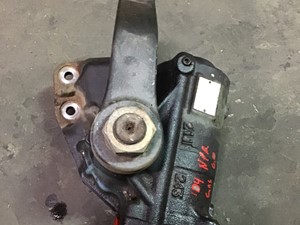 Used 2004 Isuzu NPR - GAS Steering Gear (Stock #P-632)) Part Image