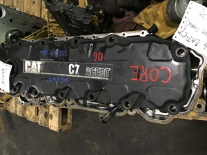 Used 2006 Caterpillar C7 Valve Cover (Stock #P-1229)) Part Image