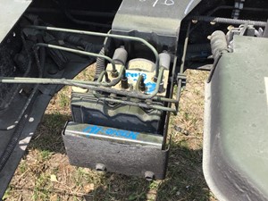 Used 2006 Isuzu NPR ABS Brake Pump (Stock #191-010036-6)) Part Image