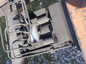 Used 2006 Isuzu NPR ABS Brake Pump (Stock #222-010584-5)) Part Image