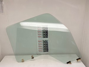Used 2006 Isuzu NPR Door Window (Stock #P-1173)) Part Image