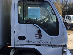 Used 2006 Isuzu NPR-HD Door (Stock #171-804277-3)) Part Image