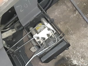 Used 2006 Isuzu NPR/NPR-HD ABS Brake Pump (Stock #213-006318-6)) Part Image