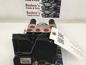 Used 2007 GM/Chev (HD) W5500 ABS Brake Pump (Stock #174-905781-7)) Part Image