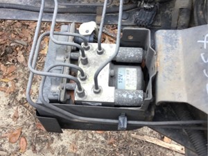 Used 2007 Isuzu NQR ABS Brake Pump (Stock #212-900012-5)) Part Image