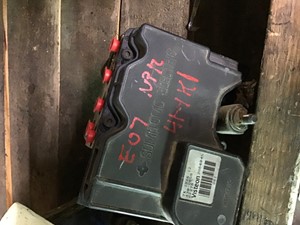 Used 2007 Isuzu NQR ABS Brake Pump (Stock #202-302277-3)) Part Image