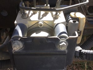 Used 2008 GM/Chev (HD) W4500 ABS Brake Pump (Stock #174-802585-13)) Part Image
