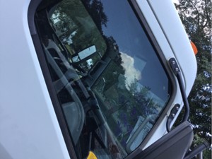 Used 2008 Mitsubishi FE Door Window (Stock #P-1662)) Part Image