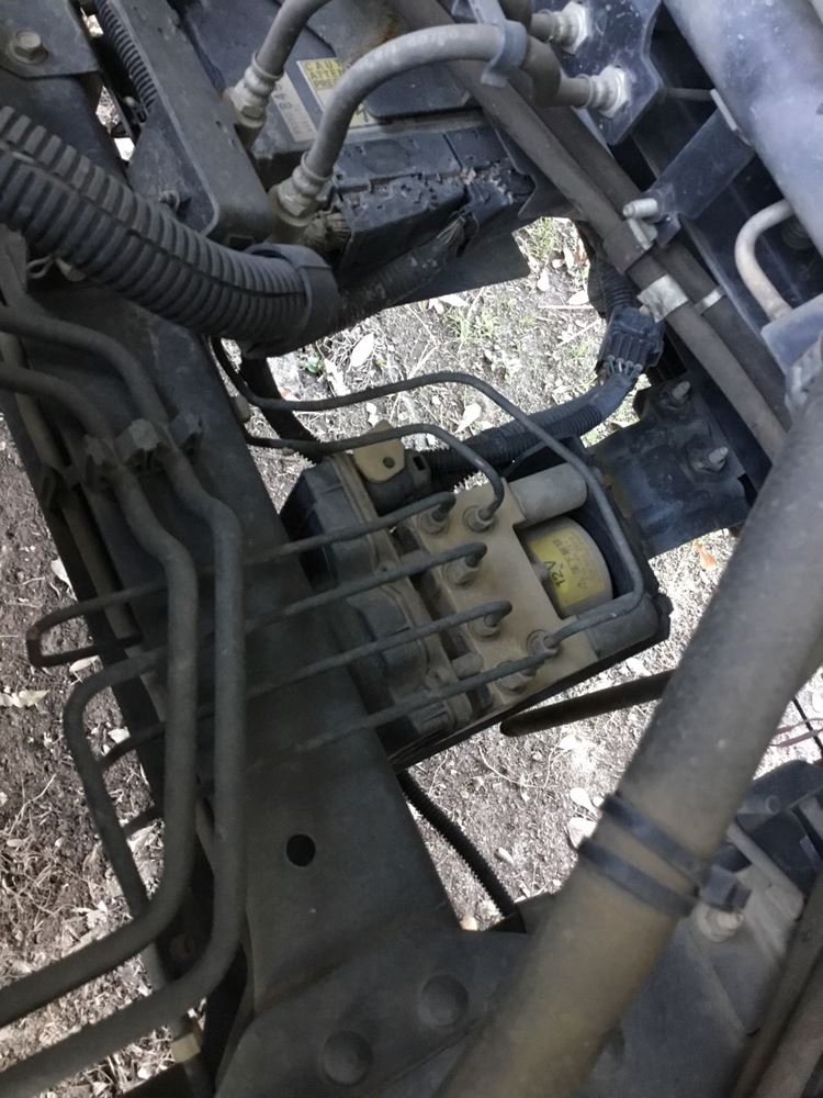 2009 Isuzu NPR (Stock 17440051110) ABS Brake Pumps TPI