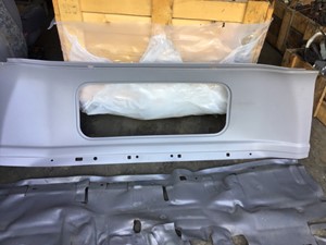 Used 2009 Isuzu NPR Interior Misc Part (Stock #P-942)) Part Image