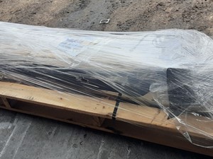 Used 2009 Isuzu Axle, Complete Front (Stock #P-1697)) Part Image