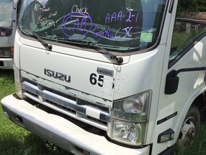 Used 2010 Isuzu NRR Cab (Stock #173-300251-12)) Part Image