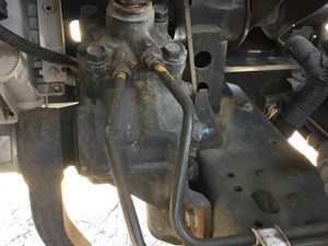 Used 2011 Isuzu NRR Steering Gear (Stock #174-300391-4)) Part Image