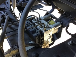 Used 2012 Isuzu NPR/NPR-HD ABS Brake Pump (Stock #182-004522-4)) Part Image