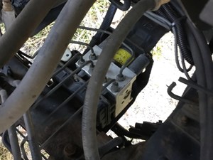 Used 2012 Isuzu NRR ABS Brake Pump (Stock #174-300037-10)) Part Image