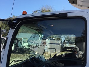 Used 2012 Isuzu NRR Door Window (Stock #174-300037-5)) Part Image