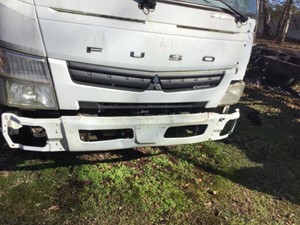 Used 2014 Mitsubishi FE Grille (Stock #P-1529)) Part Image