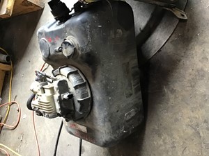 Used 2014 Mitsubishi FEC92S DEF Tank (Stock #202-005490-5)) Part Image