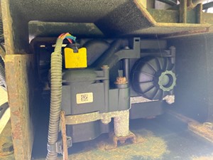 Used 2016 Hino 195 DEF Pump (Stock #221-001074-8)) Part Image