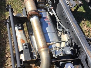 Used 2016 Isuzu NRR DEF Pump (Stock #164-303451-7)) Part Image