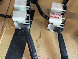 Used 2000 Isuzu FRR FSR FTR FVR W/T5500 T6500 T7500 Column Switch (Stock #P-1742)) Part Image