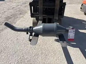 Used 1992-Early 1995 Isuzu FTR Catalytic Converter (Stock #P-104770)) Part Image