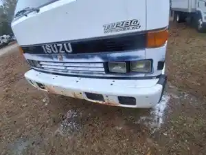 Used 1992 Isuzu NPR Grille (Stock #254-011638-2)) Part Image