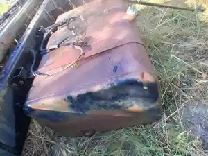 Used 1993 Isuzu FSR Fuel Tank (Stock #164-100488-121)) Part Image