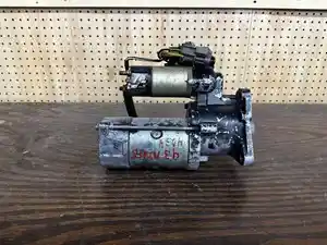 Used 1993 Mitsubishi FE Starter (Stock #P-1761)) Part Image