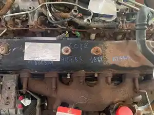 Used 1994 Isuzu 6BG1 Valve Cover (Stock #P-104142)) Part Image