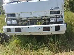 Used 1994 Isuzu NRR Bumper (Stock #192-001172-5)) Part Image