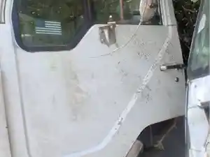 Used 1995 Mitsubishi FK457 Door (Stock #252-000575-1)) Part Image
