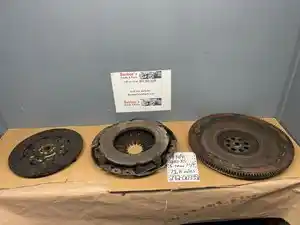 Used 1999 Isuzu MXA5C Clutch Assy (Stock #P-103098)) Part Image
