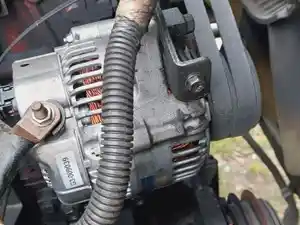 Used 2000 Isuzu 6HK1XN Alternator (Stock #242-701182-1)) Part Image
