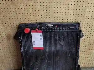 Used 2000 Isuzu NPR - GAS Radiator (Stock #P-104944)) Part Image