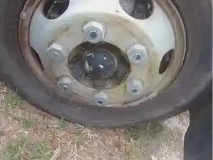Used 2001 Hub Pilot / Unimount 16'' Wheel (Stock #242-000953-19)) Part Image