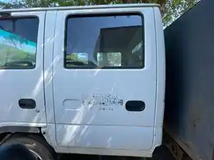 Used 2002 Isuzu NQR Door (Stock #221-902301-4)) Part Image
