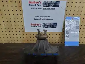Used 2002 Mitsubishi 4D34 Water Pump (Stock #P-103732)) Part Image