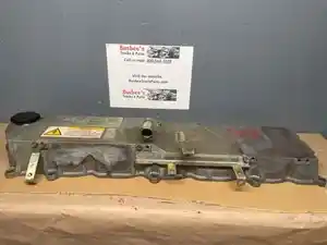 Used 2003 Isuzu 6HK1 Valve Cover (Stock #P-103069)) Part Image