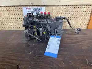 Used 2003 Mitsubishi 4D34 Fuel Injection Part (Stock #P-103639)) Part Image