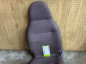 Used 2004 UD/Nissan UD1400 Seat (Stock #P-104966)) Part Image
