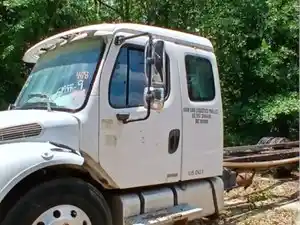 Used 2005 Freightliner M2 106 Cab (Stock #251-N79583-2)) Part Image