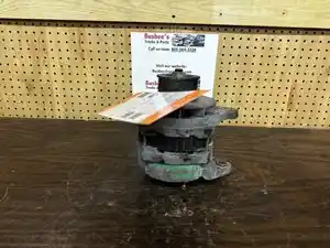 Used 2005 Hino J08E-TV Alternator Image