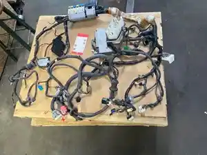 Used 2005 Isuzu FRR FSR FTR FVR W/T5500 T6500 T7500 Wiring Harness (Cab & Dash) (Stock #P-104340)) Part Image