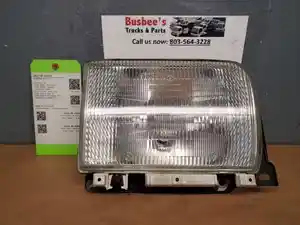Used 2005 UD/Nissan UD1400 Headlamp Assy (Stock #P-104487)) Part Image