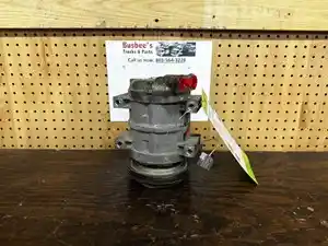 Used 2005 UD/Nissan UD2600 A/C Compressor Image