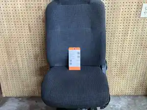 Used 2006 Hino 238 268 338 Seat (Stock #P-105016)) Part Image