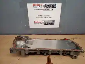 Used 2006 Isuzu 4HK1 Oil Cooler (Stock #P-103644)) Part Image