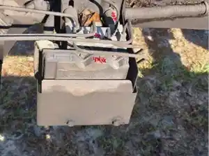 Used 2006 Isuzu NPR Bracket (Stock #242-019964-10)) Part Image